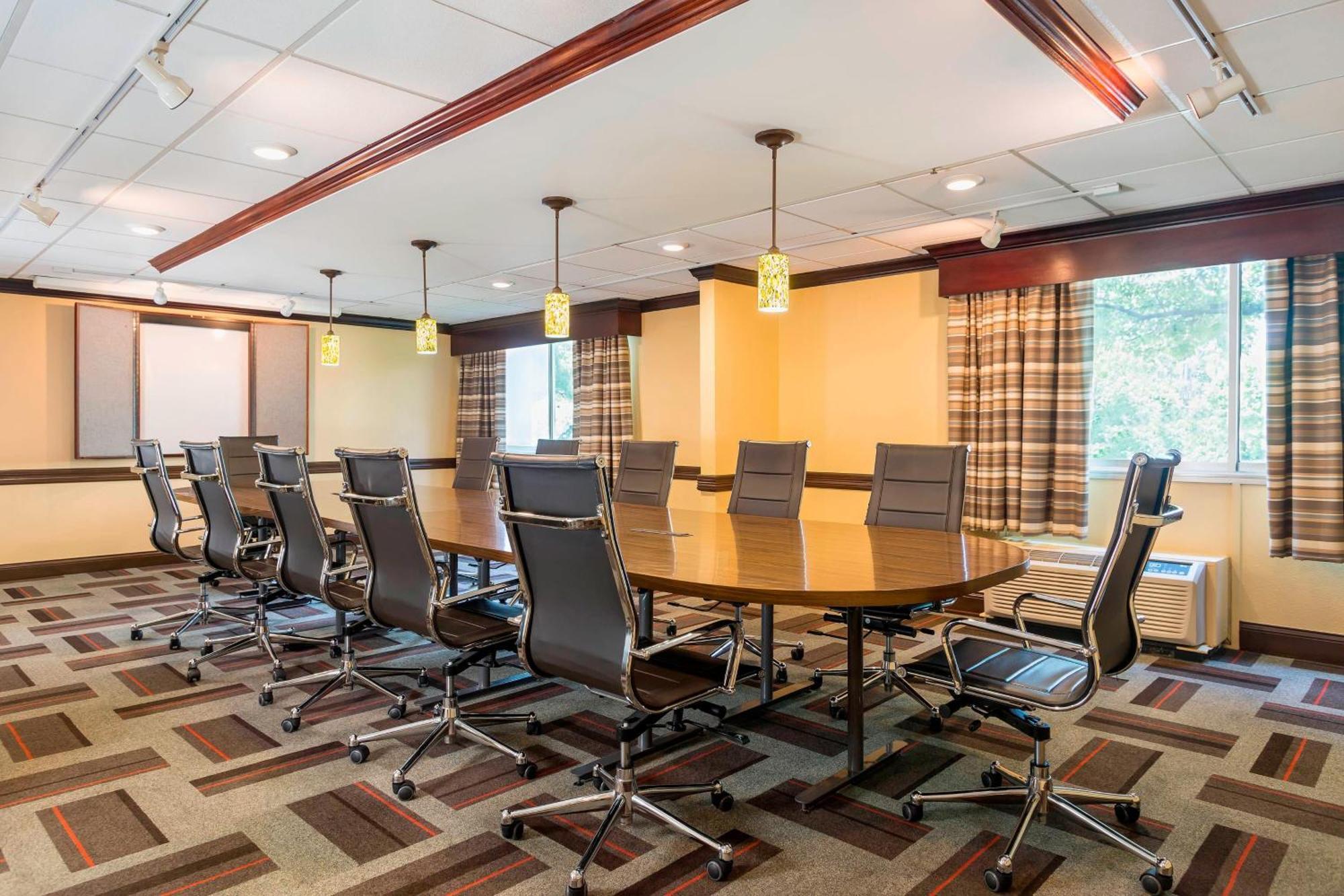 Hotel Four Points By Sheraton Chicago O'hare Schiller Park