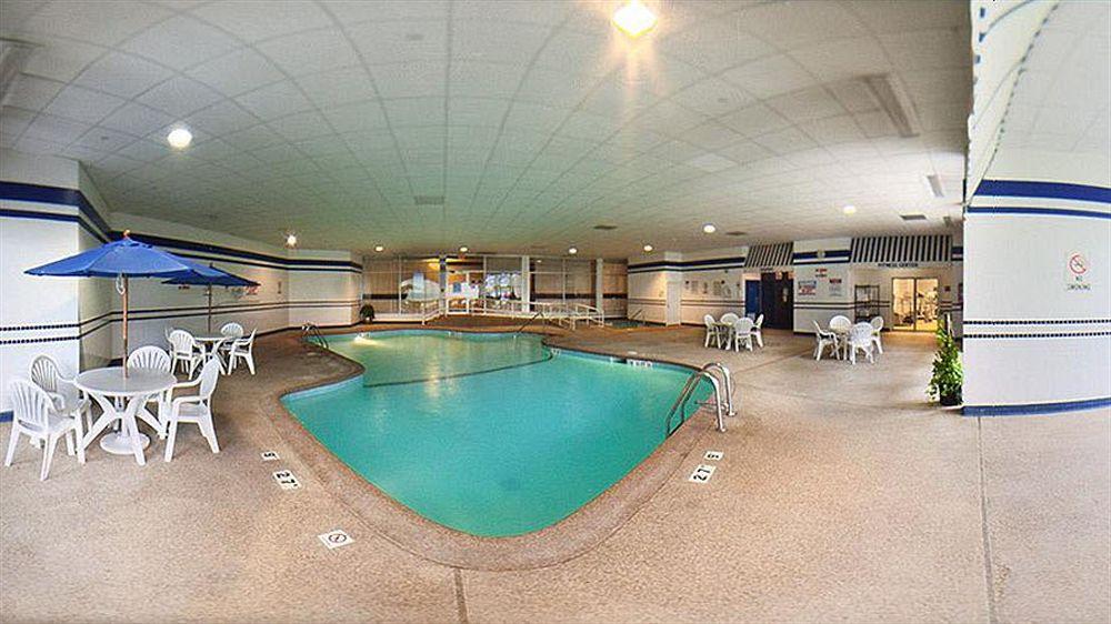 Four Points By Sheraton Chicago O'hare Hotel Schiller Park